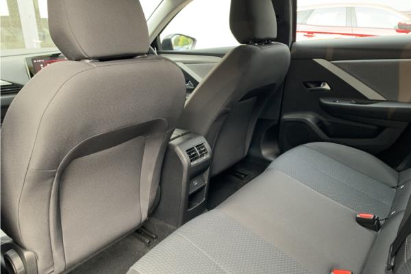 2024 Vauxhall Astra Electric 54kWh Design Hatchback 5dr Electric Auto (156 ps) - Jet Blck Modene, photo 36
