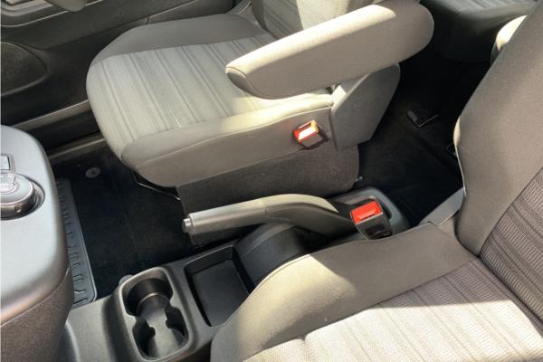 2020 Vauxhall Combo Life 1.2 Turbo Energy MPV 5dr Petrol Auto Euro 6 (s/s) (7 Seat) (130 ps) - Cloth, photo 31
