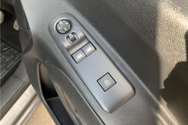 2019 Vauxhall Combo Life 1.5 Turbo D BlueInjection Energy MPV 5dr Diesel Auto Euro 6 (s/s) (130 ps) - Cloth, photo 22