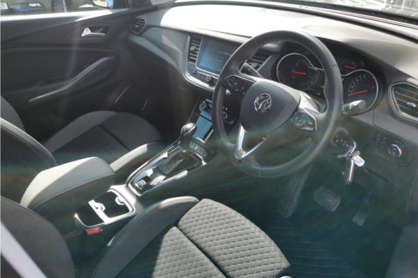 2020 Vauxhall Grandland X 1.2 Turbo SRi Nav SUV 5dr Petrol Auto Euro 6 (s/s) (130 ps) - Cloth, photo 12