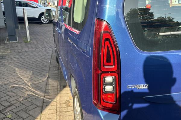 2020 Vauxhall Combo Life 1.2 Turbo Energy MPV 5dr Petrol Auto Euro 6 (s/s) (130 ps) - Cloth, photo 37