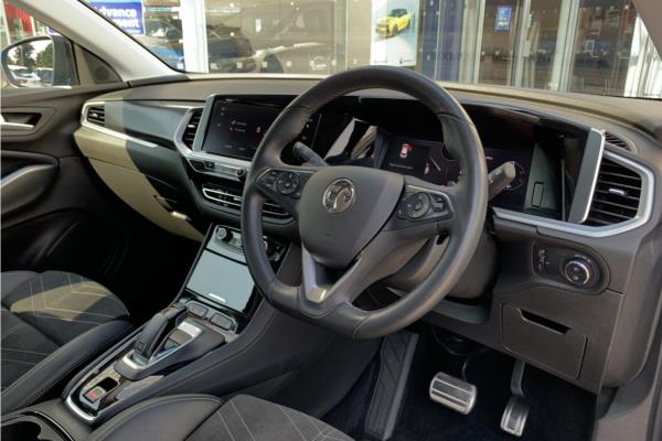 2022 Vauxhall Grandland 1.2 Turbo Ultimate SUV 5dr Petrol Auto Euro 6 (s/s) (130 ps) - Black Alcantara, photo 12