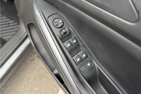 2021 Vauxhall Grandland X 1.2 Turbo SRi Nav SUV 5dr Petrol Manual Euro 6 (s/s) (130 ps) - Cloth, photo 22