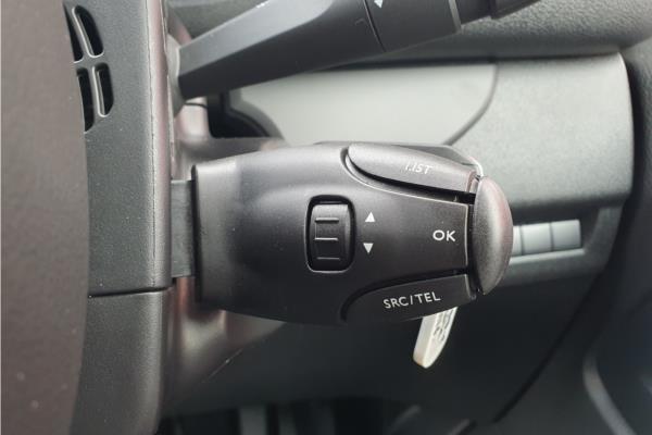 2023 Vauxhall Vivaro-e Life - Curitiba Triton, photo 17