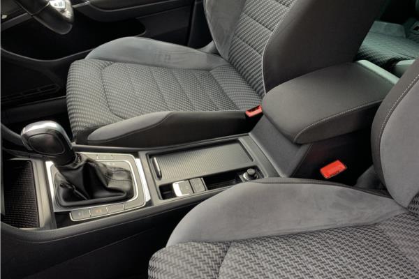 Non Franchise 2020 Volkswagen Golf 1.5 TSI EVO R-Line Edition Hatchback 5dr Petrol DSG Euro 6 (s/s) (150 ps) - Fabic - Cloth, photo 42