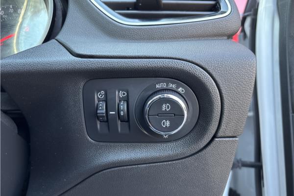 2022 Vauxhall Grandland X 1.2 Turbo Griffin Edition SUV 5dr Petrol Manual Euro 6 (s/s) (130 ps) - Harlekin Black, photo 21