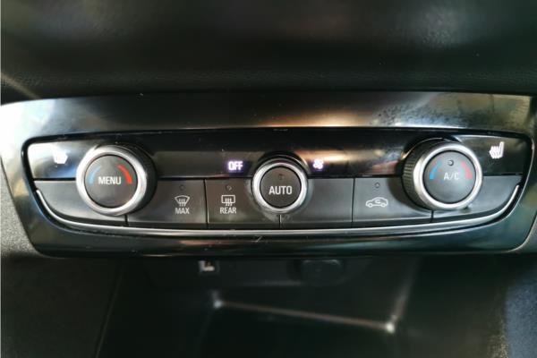 2020 Vauxhall Corsa 1.2 Turbo Elite Nav Hatchback 5dr Petrol Auto Euro 6 (s/s) (100 ps) - Alcantara, photo 16