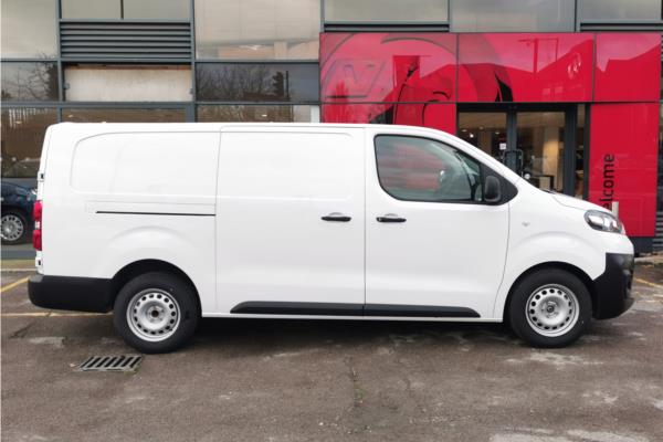 2020 VAUXHALL VIVARO - Curtiba Tritone, photo 8