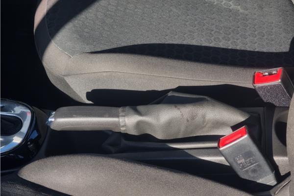 2019 Vauxhall Corsa 1.4i ecoTEC SE Nav Hatchback 5dr Petrol Auto Euro 6 (90 ps) - Cloth, photo 32