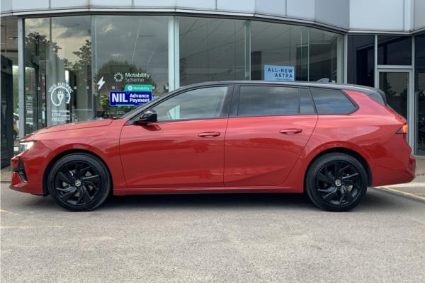 2024 VAUXHALL ASTRA - Jet Black Greta, photo 5
