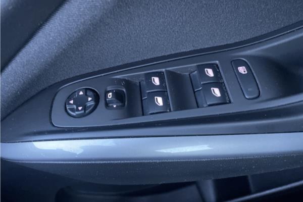 2019 Vauxhall Grandland X 1.2 Turbo SE SUV 5dr Petrol Auto 8Spd Euro 6 (s/s) (130 ps) - Cloth, photo 19