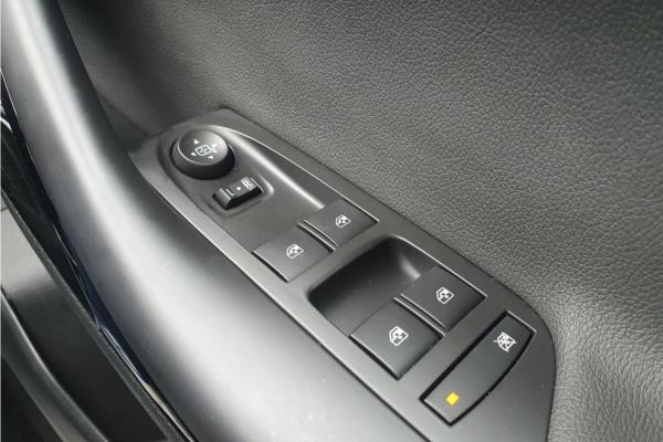 2021 Vauxhall Astra 1.2 Turbo Griffin Edition Hatchback 5dr Petrol Manual Euro 6 (s/s) (145 ps) - Cloth Sienna/Jet Blk, photo 22