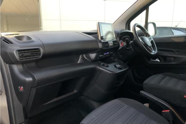 2020 Vauxhall Combo Life 1.5 Turbo D Elite MPV 5dr Diesel Auto Euro 6 (s/s) (130 ps) - Cloth, photo 15