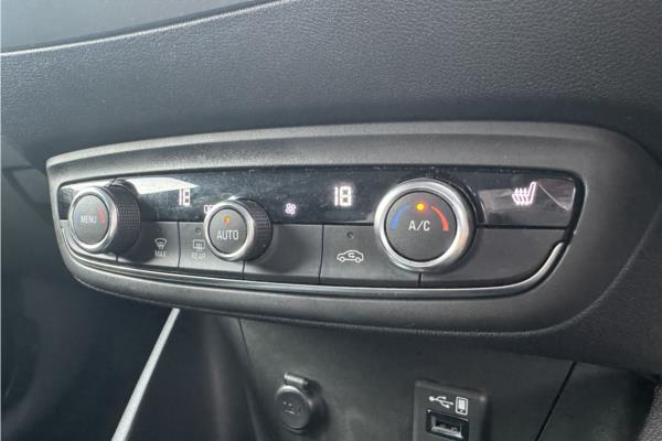 2022 Vauxhall Crossland 1.2 Turbo Ultimate SUV 5dr Petrol Auto Euro 6 (s/s) (130 ps) - Cloth/Alcantara, photo 16