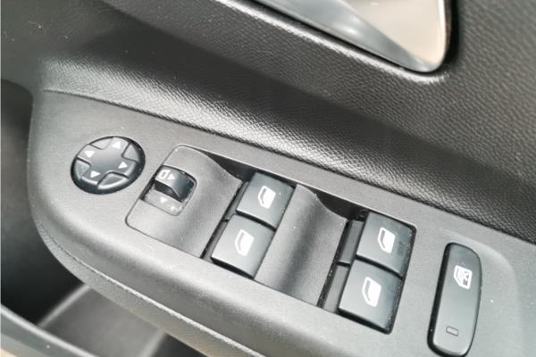 2021 Vauxhall Corsa 1.2 Turbo Ultimate Nav Hatchback 5dr Petrol Auto Euro 6 (s/s) (130 ps) - Cloth/Alcantara, photo 22