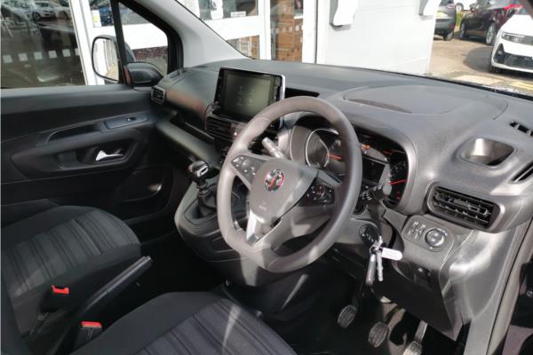 2020 Vauxhall Combo Life 1.5 Turbo D BlueInjection Energy MPV 5dr Diesel Manual Euro 6 (s/s) (130 ps) - Cloth, photo 12