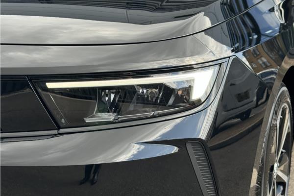Vauxhall Astra* 5Dr 54kWh 11kWCh Ultimate AU - Jet Blk+alcantr, photo 39