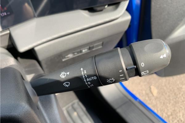 2023 Vauxhall Astra Electric 54kWh Ultimate Hatchback 5dr Electric Auto (156 ps) - Black Alcantara, photo 28
