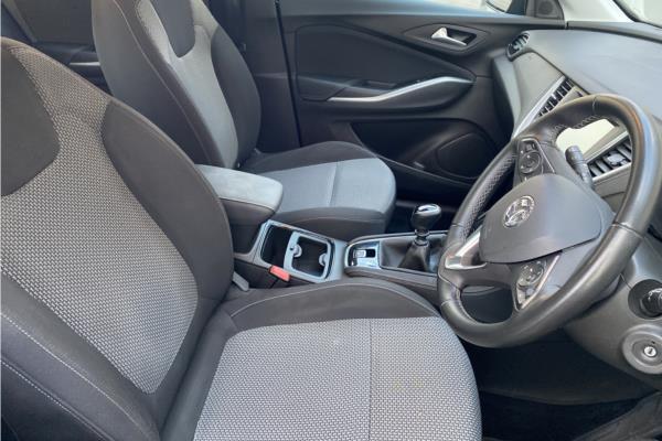 2020 Vauxhall Grandland X 1.2 Turbo GPF SE SUV 5dr Petrol Manual Euro 6 (s/s) (130 ps) - Cloth, photo 33
