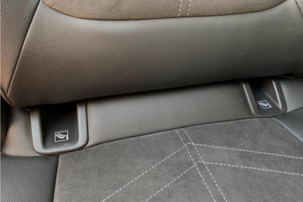 2022 Vauxhall Grandland 1.2 Turbo Ultimate SUV 5dr Petrol Auto Euro 6 (s/s) (130 ps) - Leather, photo 33