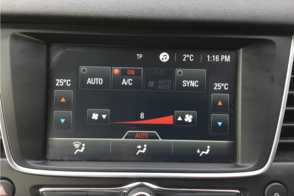 2018 Vauxhall Grandland X 1.6 Turbo D BlueInjection SE SUV 5dr Diesel Auto (s/s) (120 ps) - Cloth, photo 23