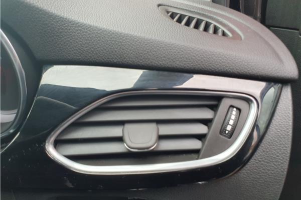 2019 Vauxhall Astra 1.0i Turbo ecoTEC Elite Nav Hatchback 5dr Petrol Manual Euro 6 (s/s) (105 ps) - Leather, photo 39