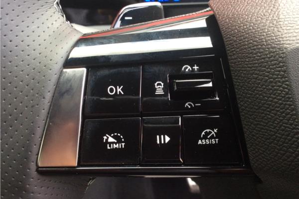 2022 Vauxhall Astra - Cloth Sienna/Jet Blk, photo 17