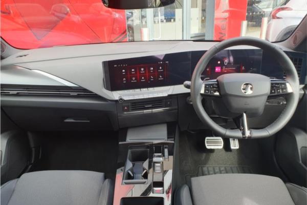 2024 Vauxhall Astra 1.2 Turbo Ultimate Sports Tourer 5dr Petrol Auto Euro 6 (s/s) (130 ps) - Alcantara Seat, photo 9