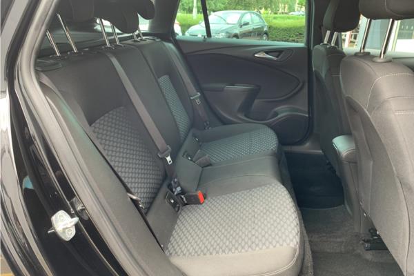 2019 Vauxhall Astra 1.6 CDTi ecoTEC BlueInjection Tech Line Nav Sports Tourer 5dr Diesel Euro 6 (s/s) (110 ps) - Cloth, photo 13