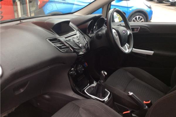 2016 Ford Fiesta 1.25 Zetec Black Edition Hatchback 3dr Petrol Manual (122 g/km, 81 bhp)-sequence-14