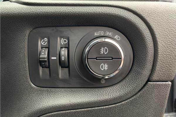 2019 Vauxhall Grandland X 1.2 Turbo GPF Sport Nav SUV 5dr Petrol Auto Euro 6 (s/s) (130 ps) - Cloth, photo 21