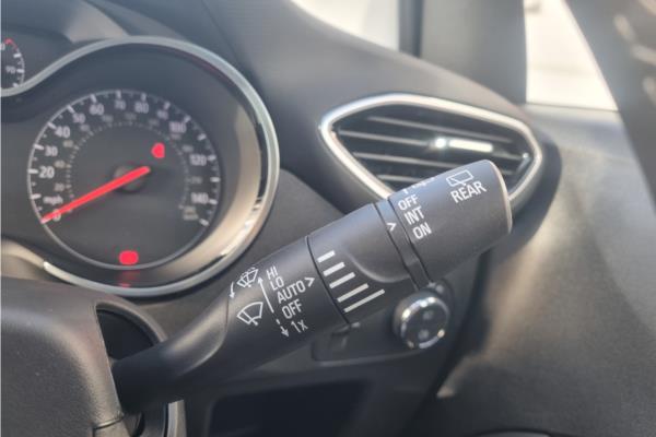2021 Vauxhall Crossland 1.2 Turbo Elite SUV 5dr Petrol Auto Euro 6 (s/s) (130 ps) - Cloth, photo 28