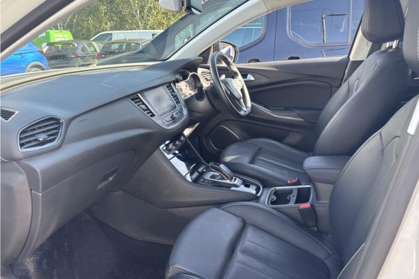 2021 Vauxhall Grandland X 1.6 13.2kWh Elite Nav SUV 5dr Petrol Plug-in Hybrid Auto 4WD Euro 6 (s/s) Hybrid4 (300 ps) - Leather, photo 15