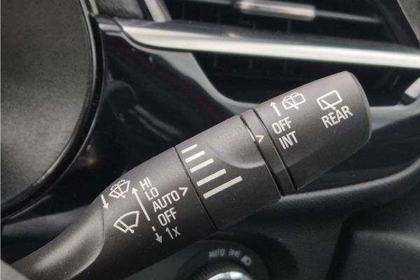 2021 Vauxhall Corsa Electric 50kWh Elite Nav Hatchback 5dr Electric Auto (7.4Kw Charger) (136 ps) - Cloth, photo 27