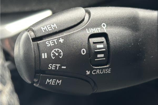 Non Franchise 2019 Peugeot 5008 1.5 BlueHDi Allure SUV 5dr Diesel Manual Euro 6 (s/s) (130 ps) - Fabic - Cloth, photo 31