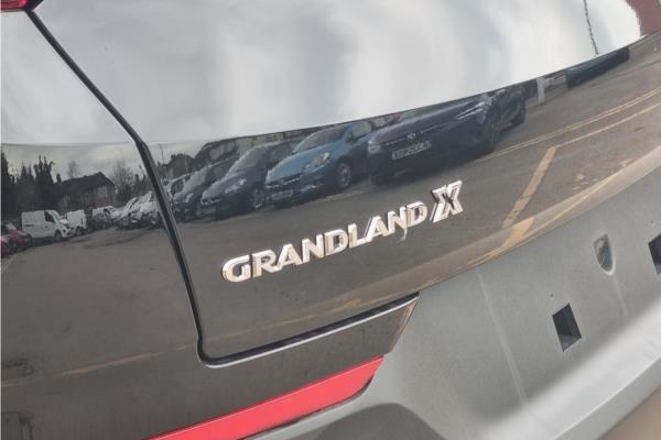 Grandland X 1.2T 130ps SRi NAV-sequence-32