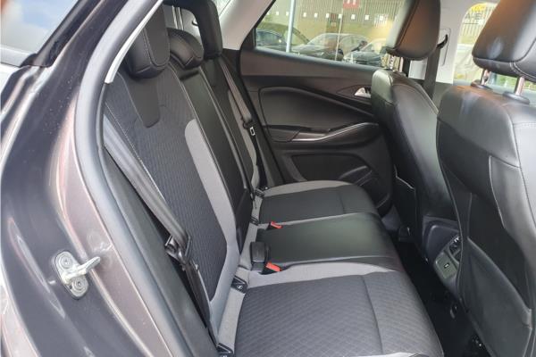 2020 Vauxhall Grandland X 1.2 Turbo SRi Nav SUV 5dr Petrol Auto Euro 6 (s/s) (130 ps) - Cloth, photo 12