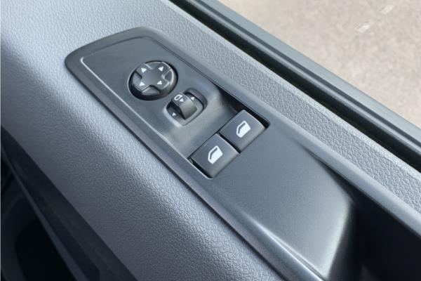 2020 Vauxhall Vivaro 2.0 Turbo D 3100 Sportive Panel Van 5dr Diesel Manual L2 H1 Euro 6 (s/s) (120 ps) - Cloth, photo 22