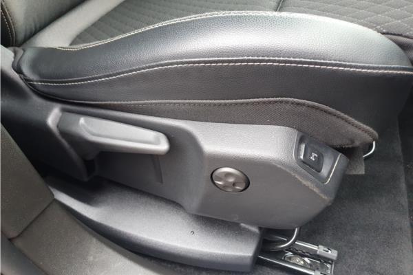 2019 Vauxhall Grandland X 1.2 Turbo GPF Tech Line Nav SUV 5dr Petrol Auto Euro 6 (s/s) (130 ps) - Cloth, photo 29
