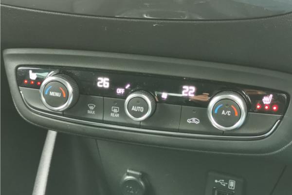 2022 Vauxhall Crossland 1.2 Turbo Ultimate SUV 5dr Petrol Auto Euro 6 (s/s) (130 ps) - Cloth/Alcantara, photo 16