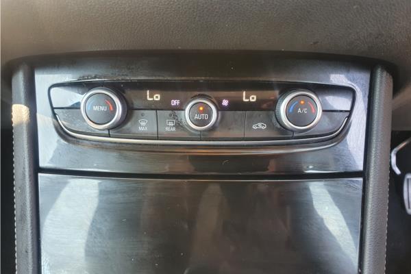 2019 Vauxhall Grandland X 1.2 Turbo Sport Nav SUV 5dr Petrol Manual Euro 6 (s/s) (130 ps) - Berson Black, photo 16