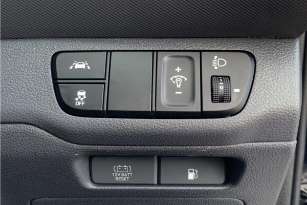 Non Franchise 2021 Hyundai IONIQ 1.6 h-GDi Premium Hatchback 5dr Petrol Hybrid DCT Euro 6 (s/s) (141 ps) - Fabic - Cloth, photo 21