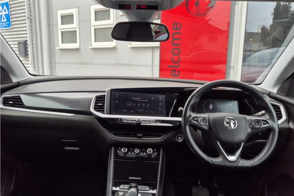 2022 Vauxhall Grandland 1.2 Turbo Ultimate SUV 5dr Petrol Auto Euro 6 (s/s) (130 ps) - Black Alcantara, photo 10