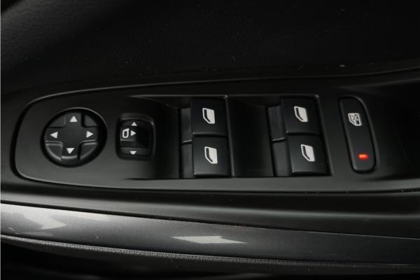 2019 Vauxhall Grandland X 1.2 Turbo GPF Sport Nav SUV 5dr Petrol Auto Euro 6 (s/s) (130 ps) - Cloth, photo 22