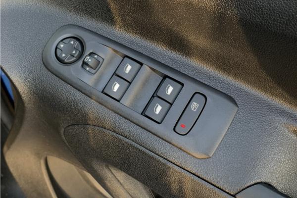 2020 Vauxhall Combo Life 1.2 Turbo Elite MPV 5dr Petrol Auto Euro 6 (s/s) (7 Seat) (130 ps) - Cloth, photo 22