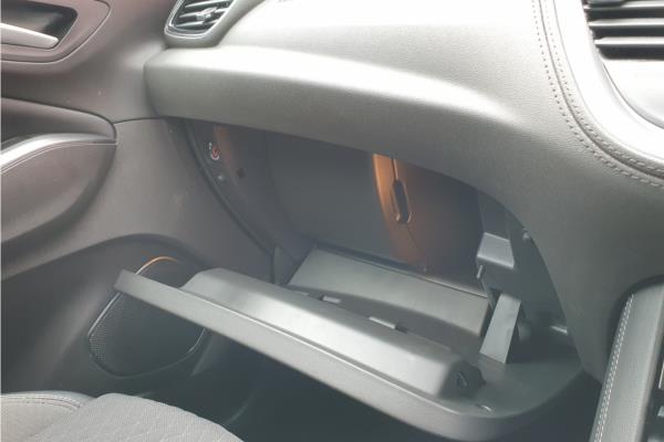 2020 Vauxhall Grandland X 1.2 Turbo SRi Nav SUV 5dr Petrol Auto Euro 6 (s/s) (130 ps) - Cloth, photo 26