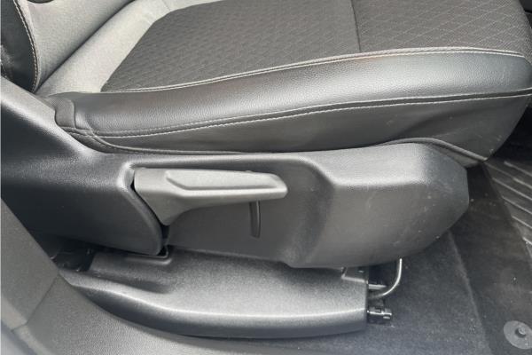 2019 Vauxhall Grandland X 1.5 Turbo D BlueInjection Sport Nav SUV 5dr Diesel Auto Euro 6 (s/s) (130 ps) - Cloth, photo 29