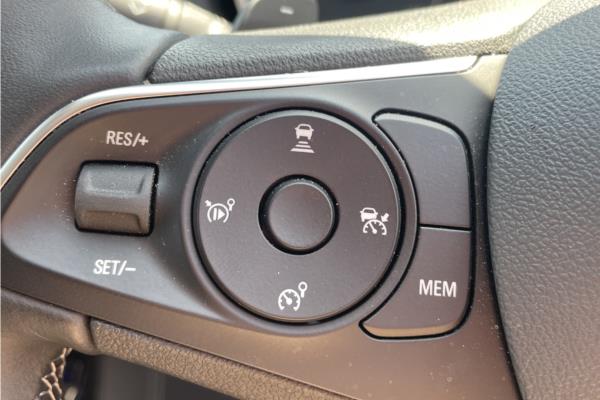 2020 Vauxhall Grandland X 1.6 13.2kWh Ultimate Nav SUV 5dr Petrol Plug-in Hybrid Auto 4WD Euro 6 (s/s) Hybrid4 (300 ps) - Berson Black, photo 18