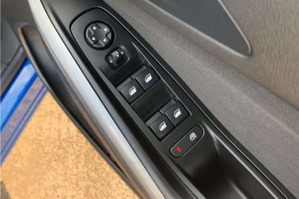 2020 Vauxhall Grandland X 1.2 Turbo SE Premium SUV 5dr Petrol Manual Euro 6 (s/s) (130 ps) - Cloth, photo 22