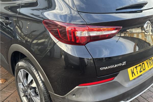 2020 Vauxhall Grandland X 1.2 Turbo SRi Nav SUV 5dr Petrol Auto Euro 6 (s/s) (130 ps) - Berson Black, photo 39
